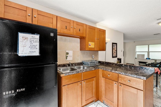 4 of 17 - 1112 Ne 5th Ave, Fort Lauderdale, FL