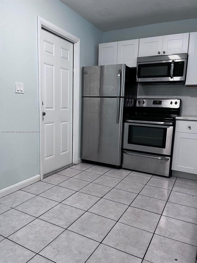 2 of 6 - 1533 Nw 2nd Ave, Fort Lauderdale, FL