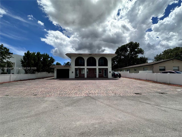 2 of 51 - 2270 Sw 46th Ct, Dania Beach, FL