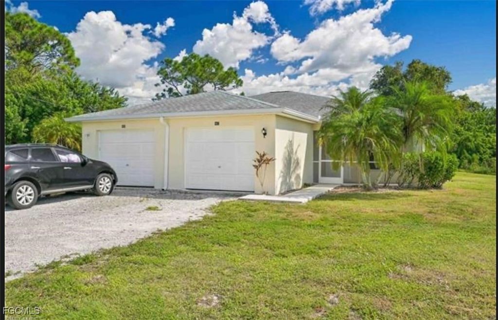 465-467 Lillon Ave S, LEHIGH ACRES