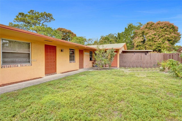 2 of 69 - 901 Ne 39th St, Oakland Park, FL