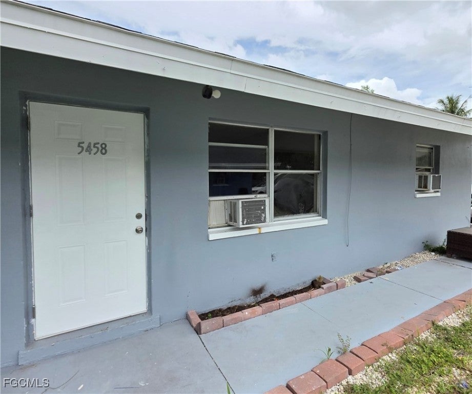 5458/5460 Tenth Ave, Fort Myers