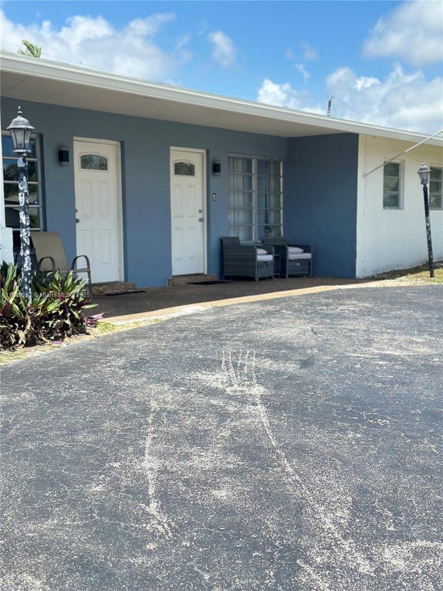 1 of 14 - 4671 Sw 43rd Ter, Dania Beach, FL
