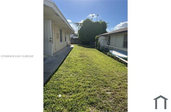 2 of 13 - 415 N 60th Way, Hollywood, FL