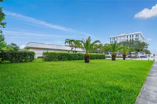 4 of 22 - 2601 Ne 32nd St, Fort Lauderdale, FL