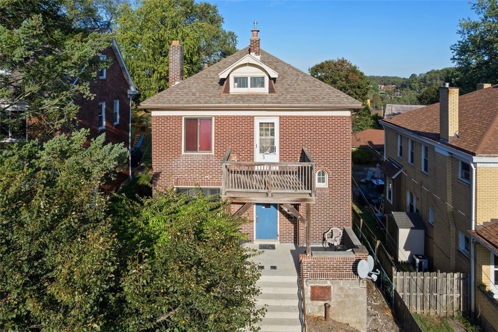 3340 Portola Avenue, Observatory Hill