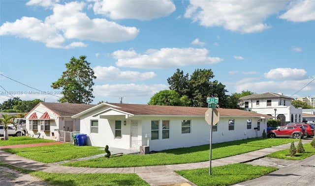 3300 Sw 9th Ter, Miami