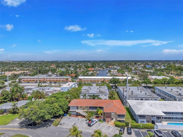 2 of 29 - 2101 Ne 68th St Unit 202, Fort Lauderdale, FL