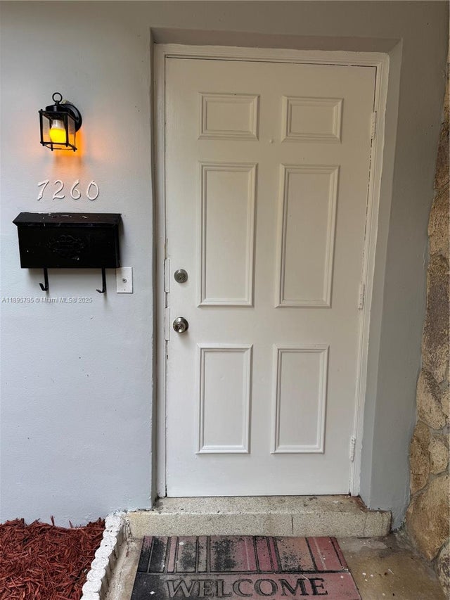 4 of 32 - 7260 Nw 16th St, Plantation, FL