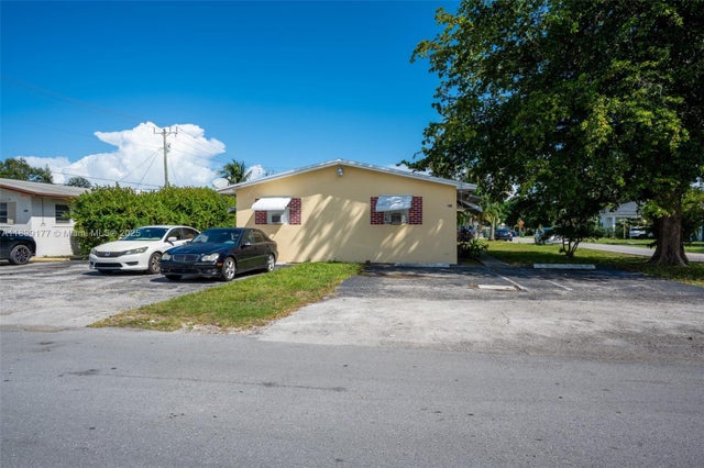 4 of 13 - N/A, Hallandale Beach, FL