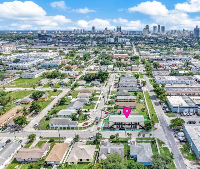 3 of 4 - 324 Nw 3rd St, Hallandale Beach, FL