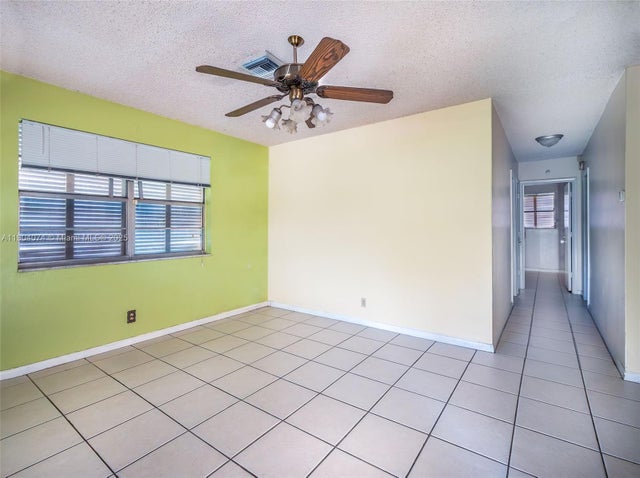 4 of 26 - 6510 Sw 49th St, Davie, FL