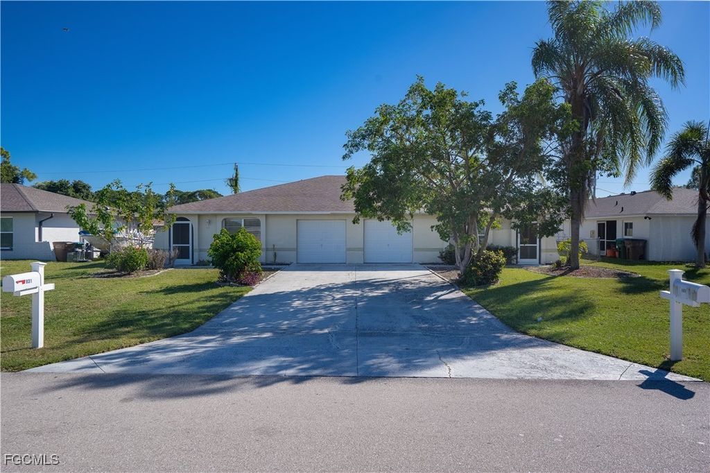 931/933 Se 23rd Pl, Cape Coral
