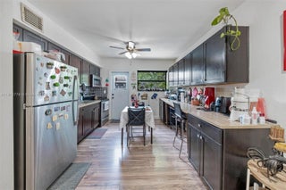 Photo of Listing #A11911776