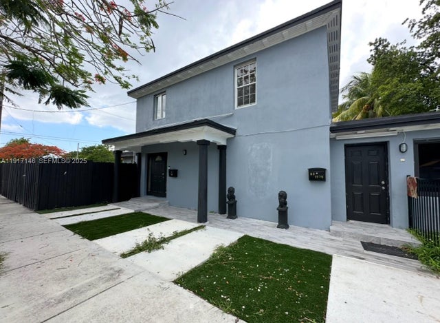 2275 Nw 30th St, Miami