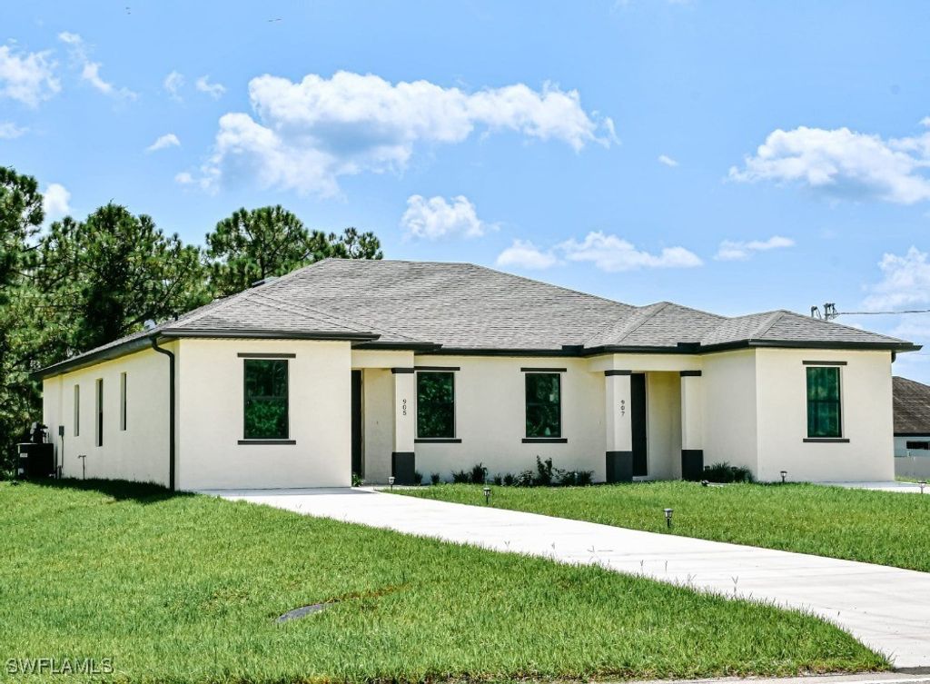 1124 Graystone Ave, Lehigh Acres