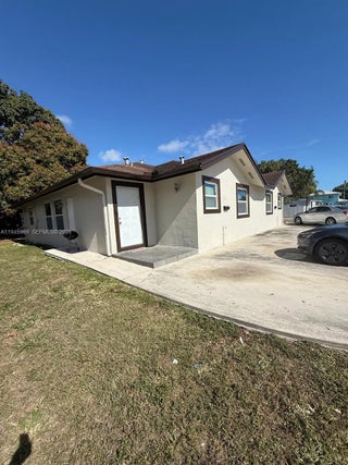 Photo of Listing #A11945969