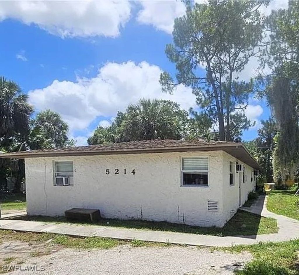 5214 Sholtz St A+b, Naples