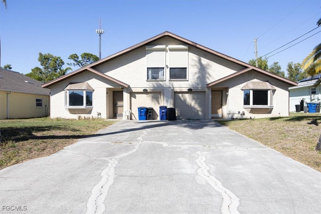 7257 & 7261 Albany Rd, FORT MYERS