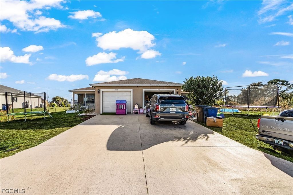 4409 & 4411 22nd St Sw, Lehigh Acres
