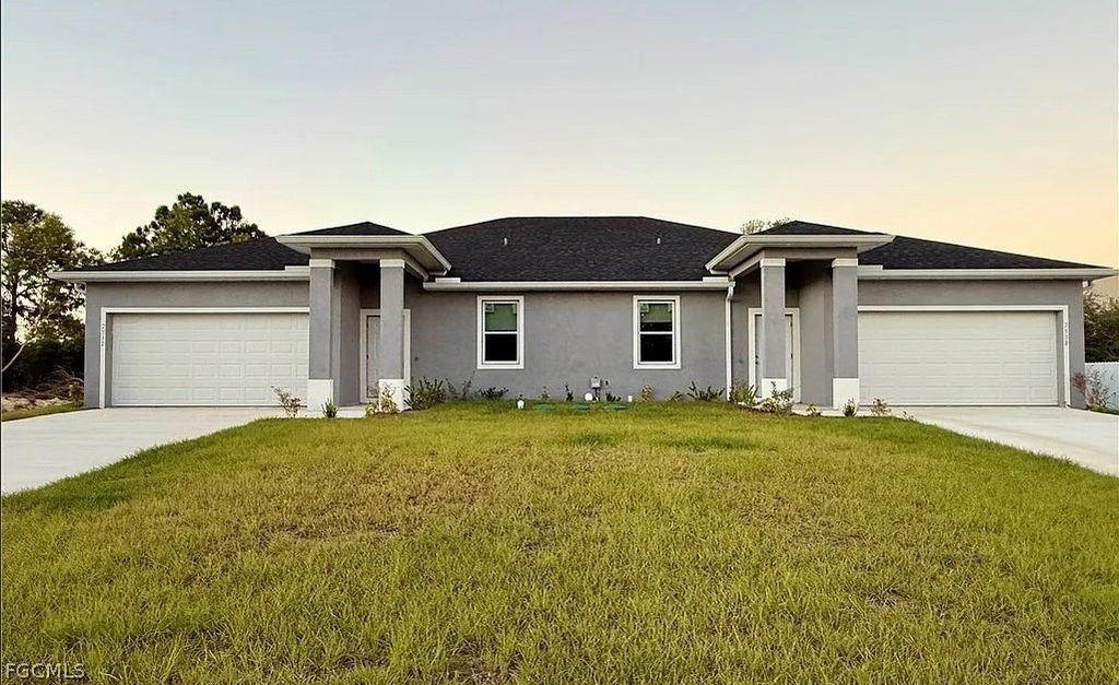 2700-2702 Leda Ave S, Lehigh Acres