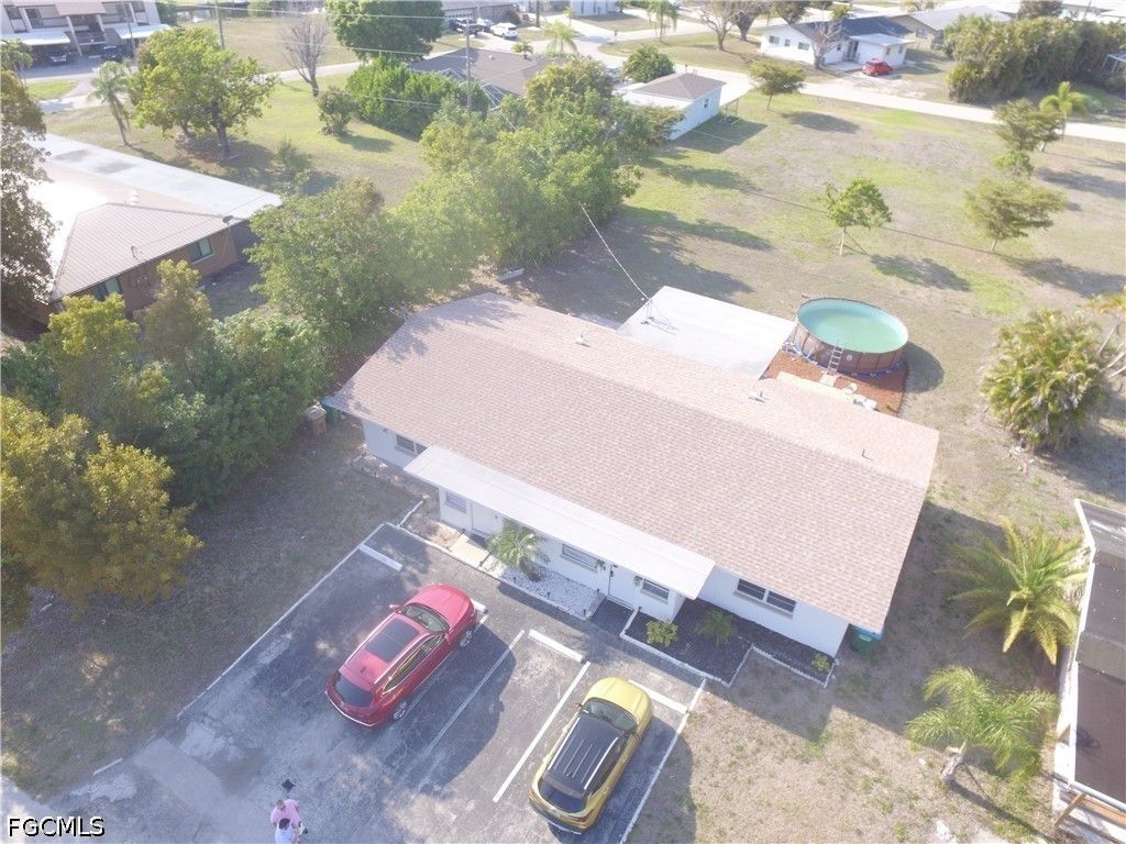 317 Tarpon Dr, CAPE CORAL