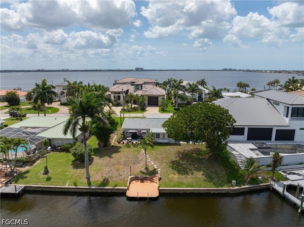 1649 Edith Esplanade, Cape Coral