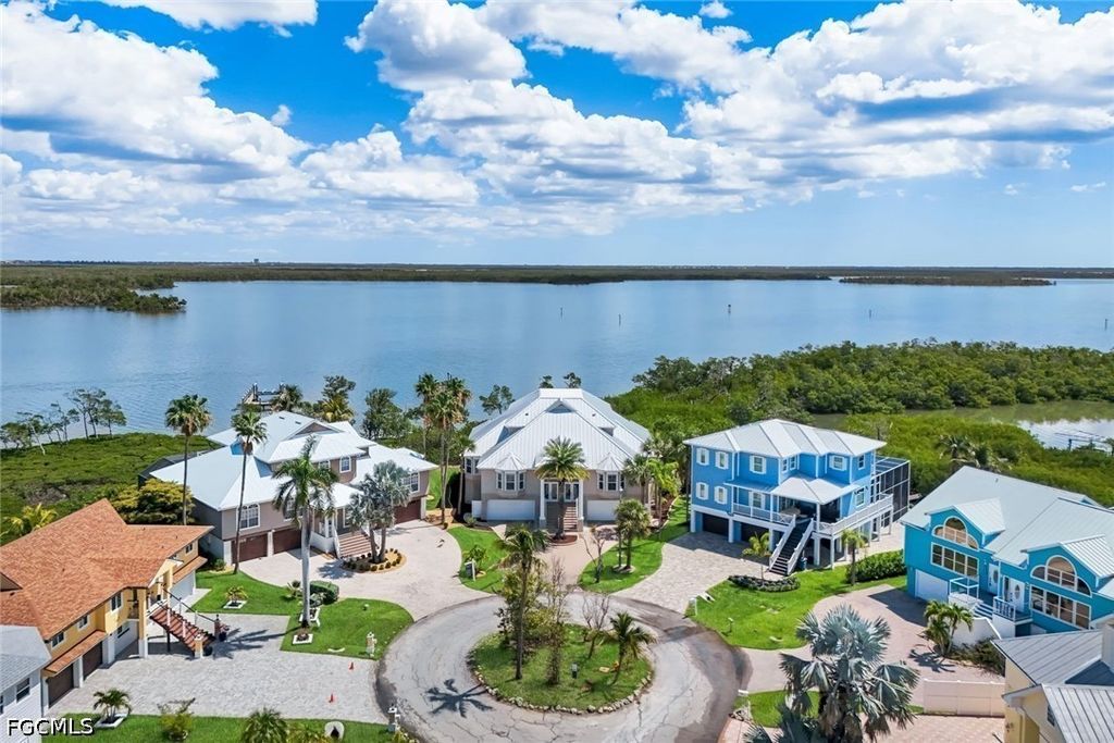 21500 - 21504 Indian Bayou Dr, Fort Myers Beach