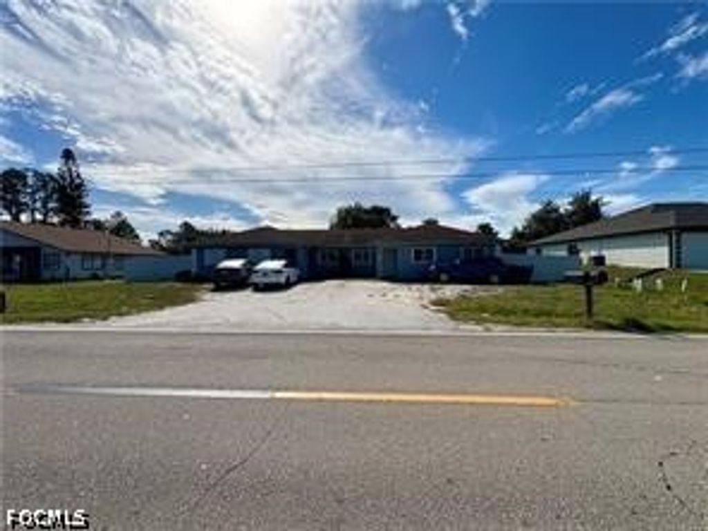 1522 E 12th St, LEHIGH ACRES