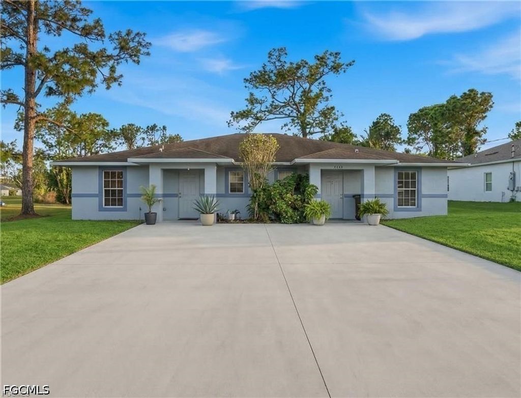 4741/4743 27th St Sw, Lehigh Acres