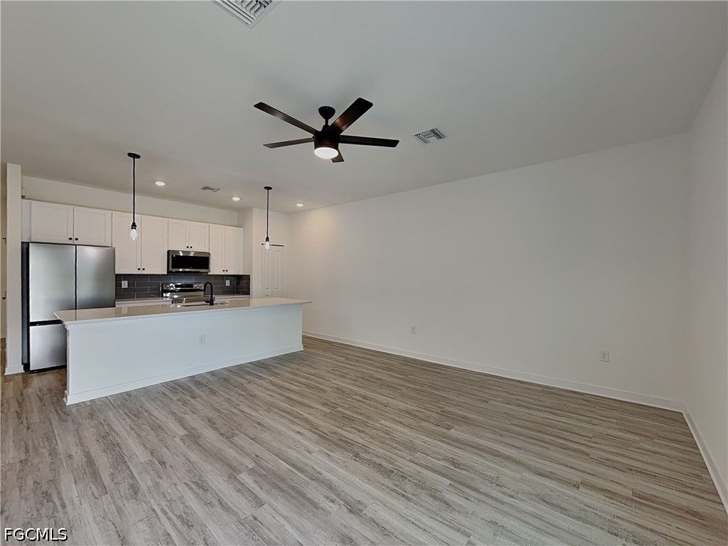 2208-2210 Wayne Ave S, Lehigh Acres