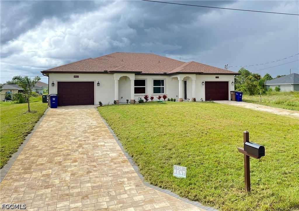 1520/1522 Gretchen Ave S, Lehigh Acres