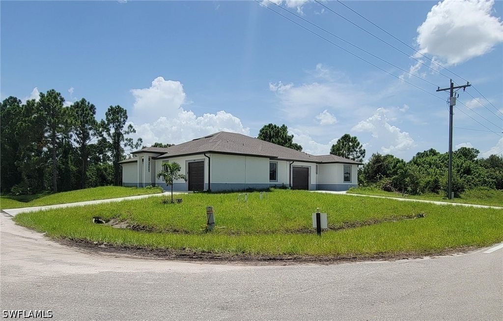 884-886 Milwaukee Blvd, LEHIGH ACRES