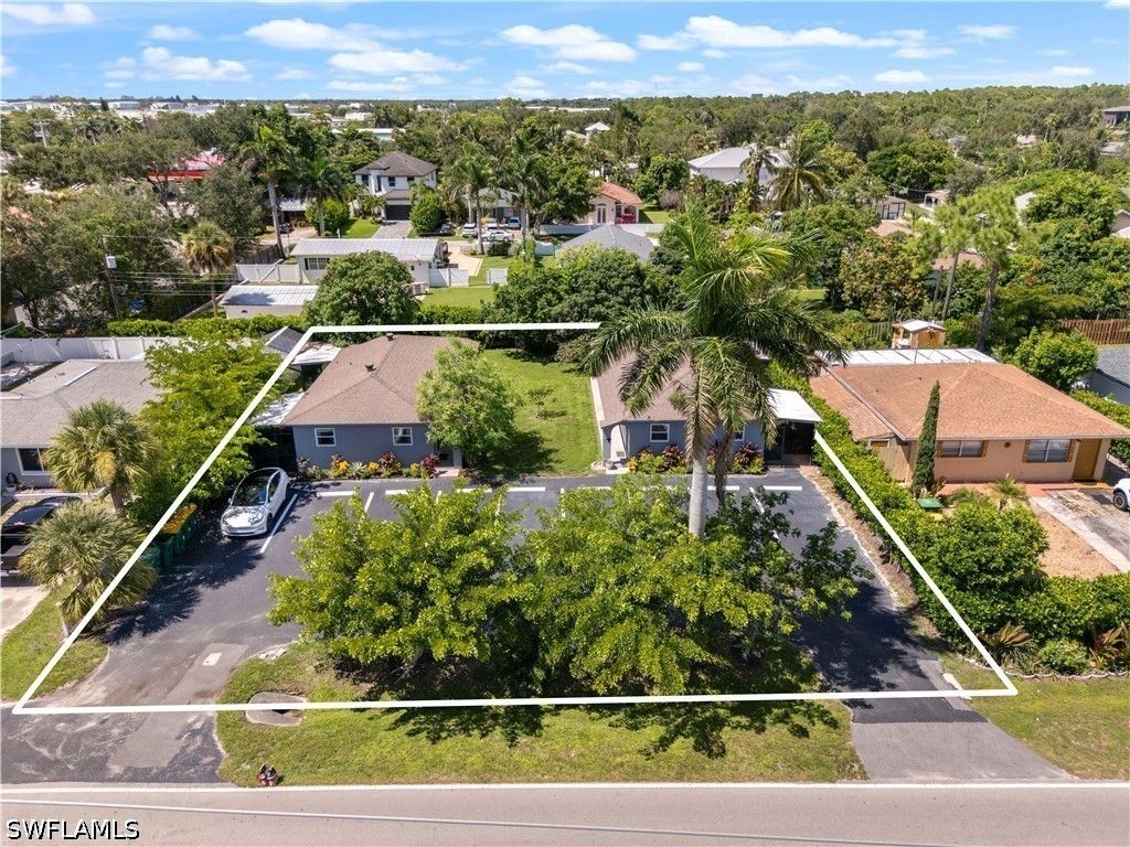3365 Estey Ave, Naples