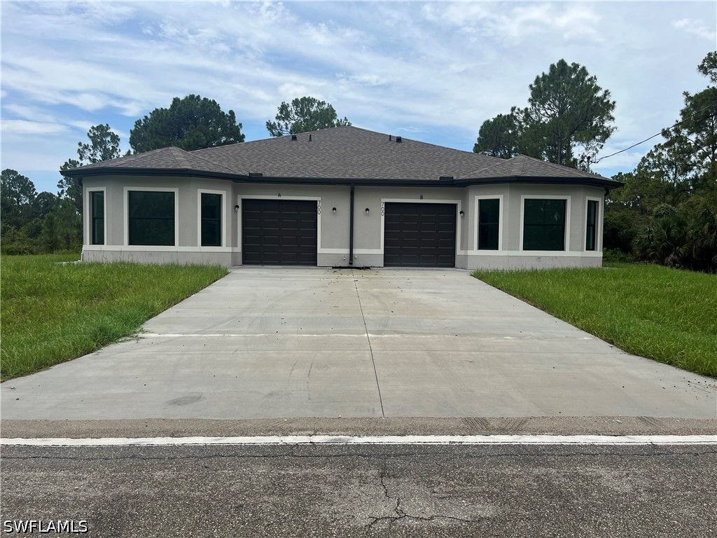 700 E 12th St A & B, Lehigh Acres