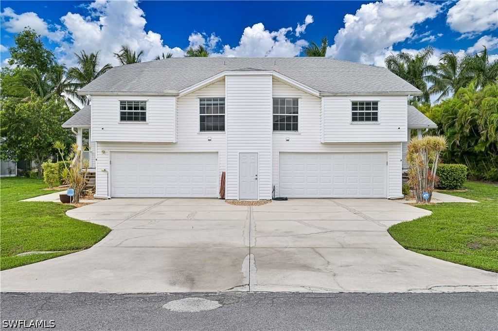 13511 Siesta Pines Ct, Fort Myers