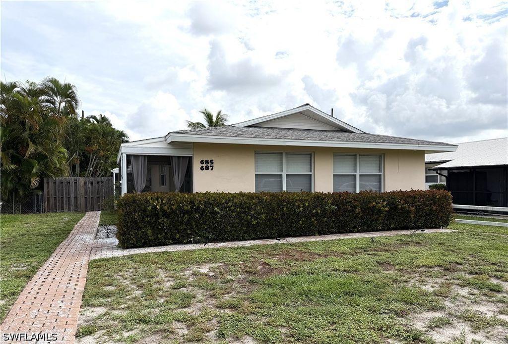 685 95th Ave N, Naples