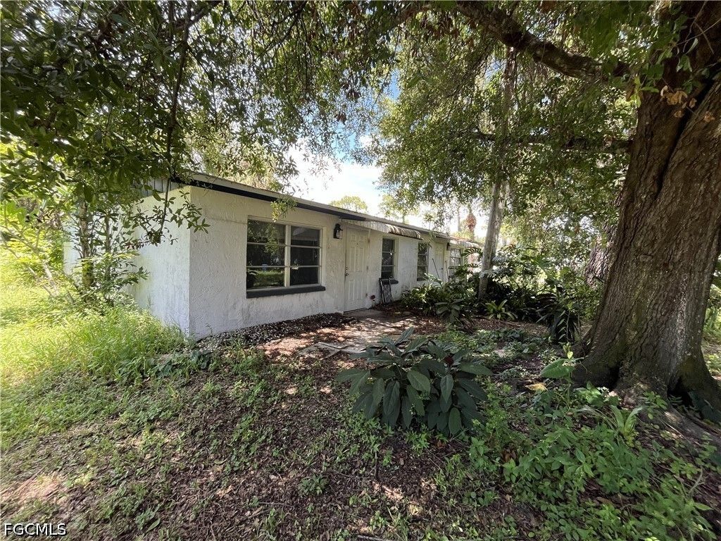1265 Monica Ln, NORTH FORT MYERS