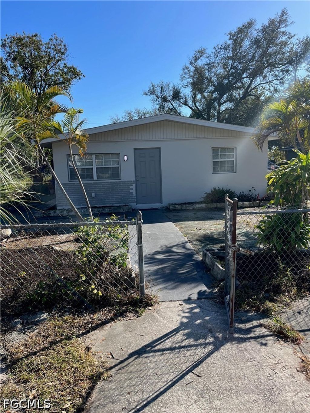 2640 Saint Charles St, Fort Myers