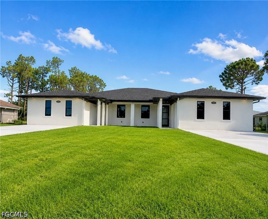 5425/5427 Centennial Blvd, LEHIGH ACRES