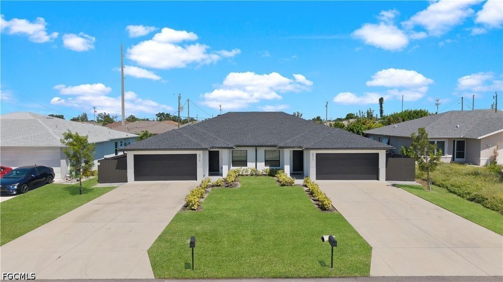 2917 Sw Santa Barbara Pl, Cape Coral