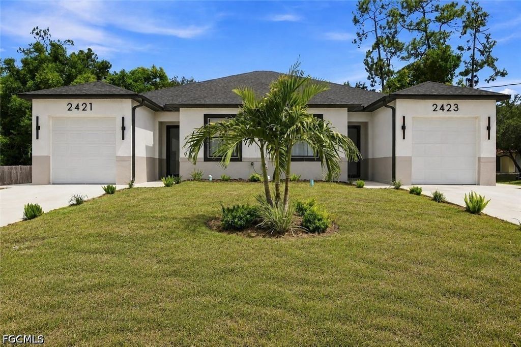 2421/2423 Herb Ave S, Lehigh Acres