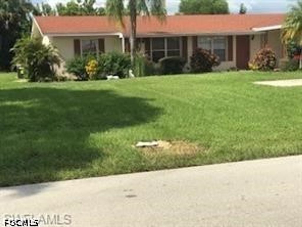 1013 Se 9th St, Cape Coral
