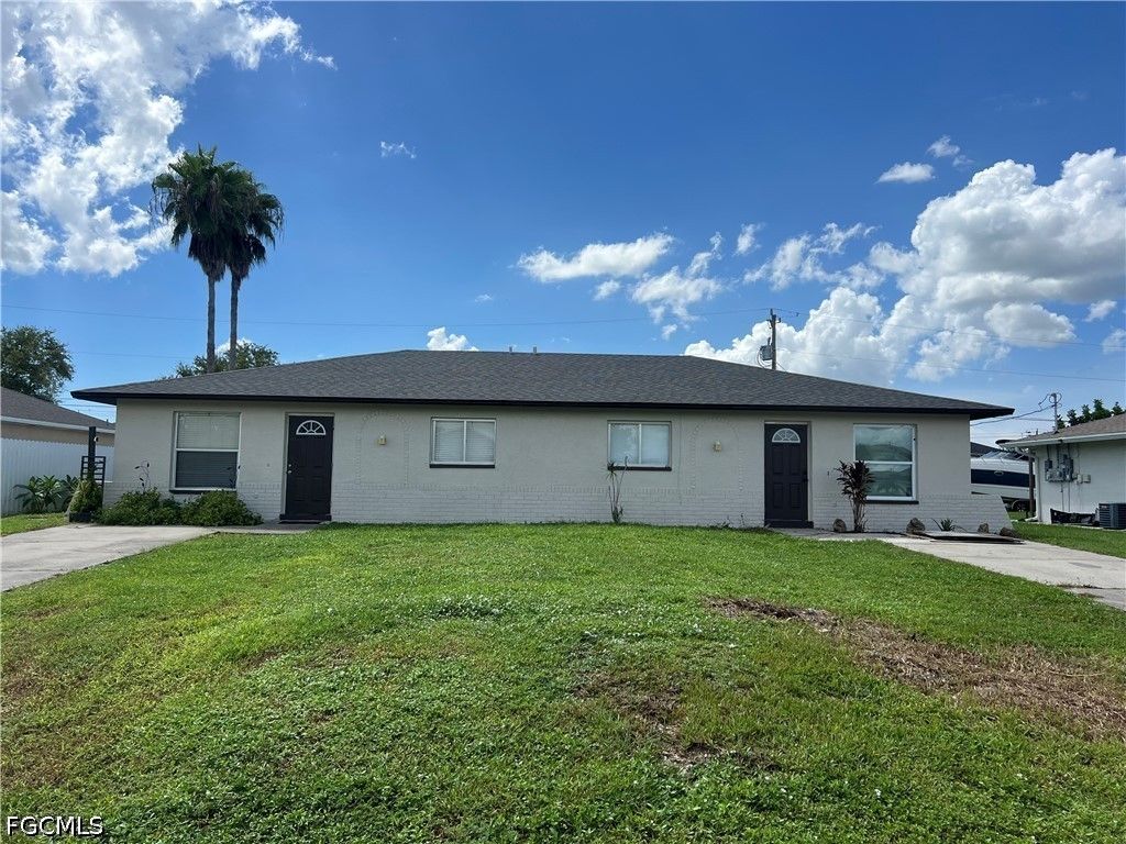 1026 Ne 8th Pl, Cape Coral