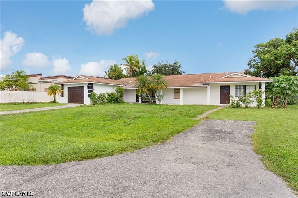 5067 27th Pl Sw, Naples