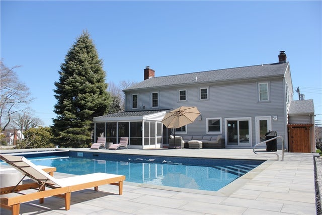 227 Eustis Ave, Newport