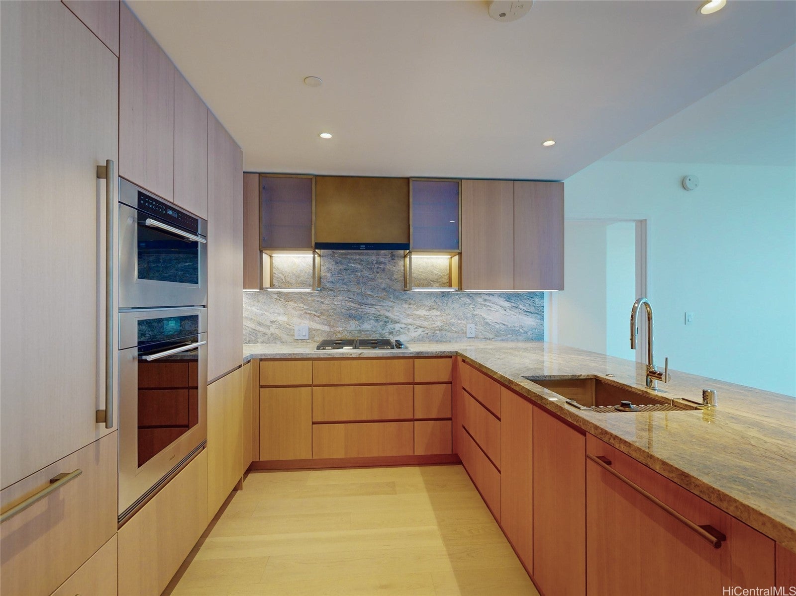 Photo of Listing #202427015