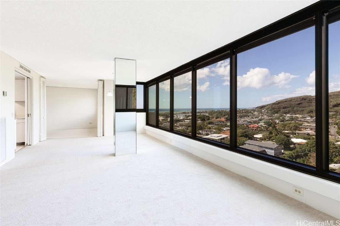 Photo of Listing #202503185