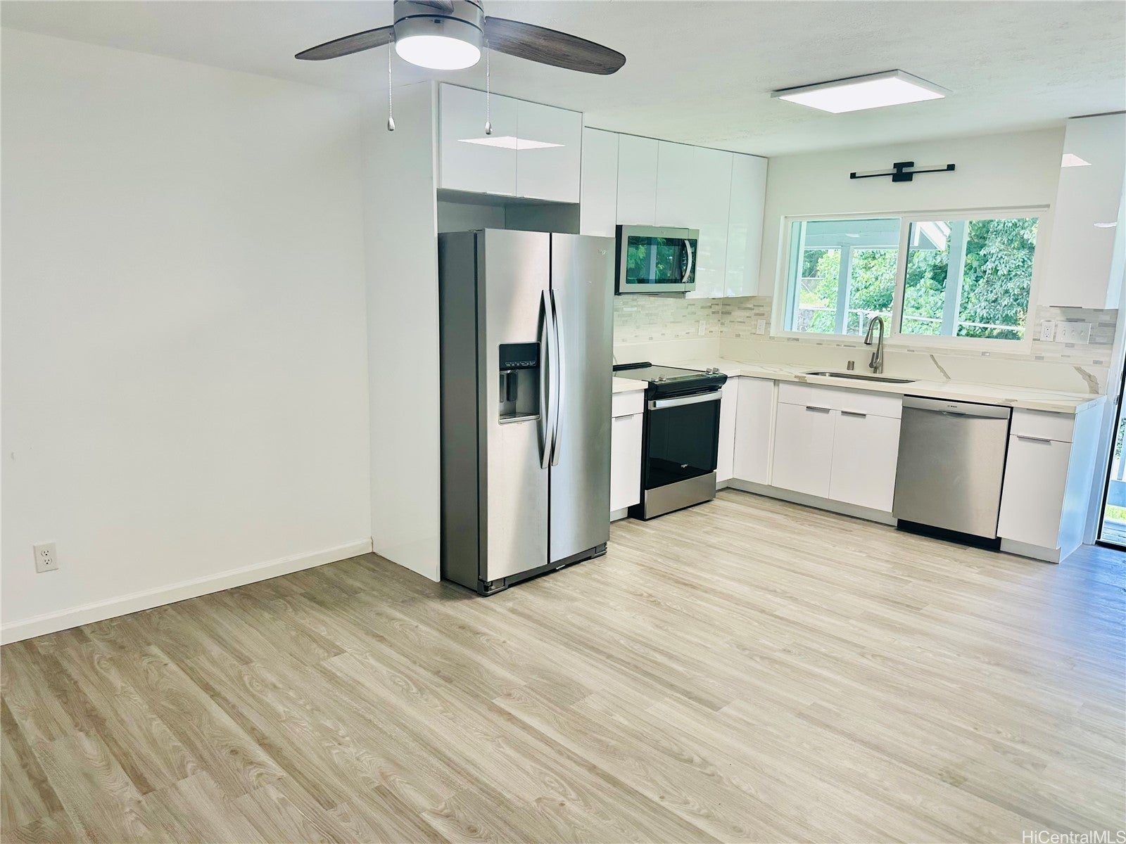 Photo of Listing #202511713