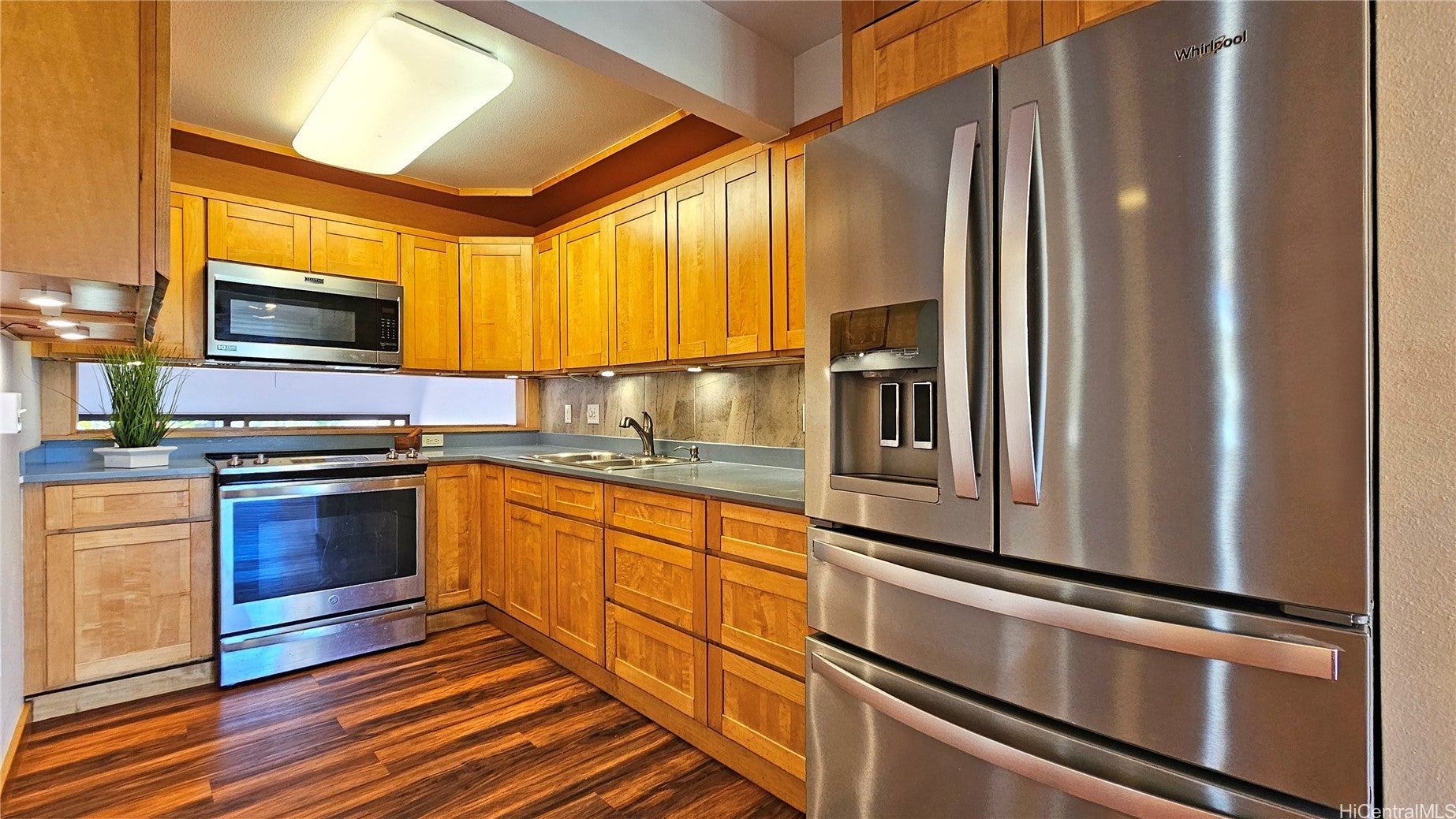 Photo of Listing #202518393